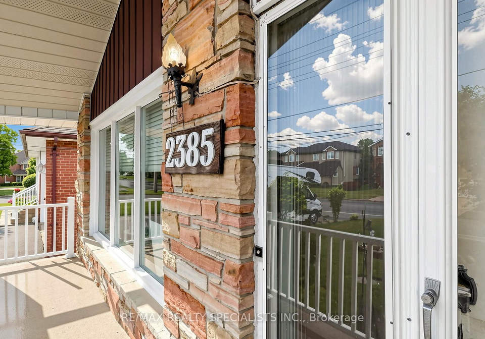 2385-hensall-street-mississauga-ontario-w13594874