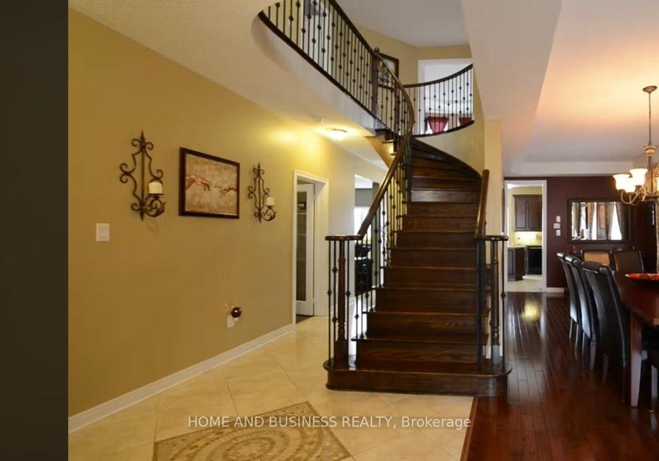3285-paul-henderson-drive-mississauga-ontario-w13595506