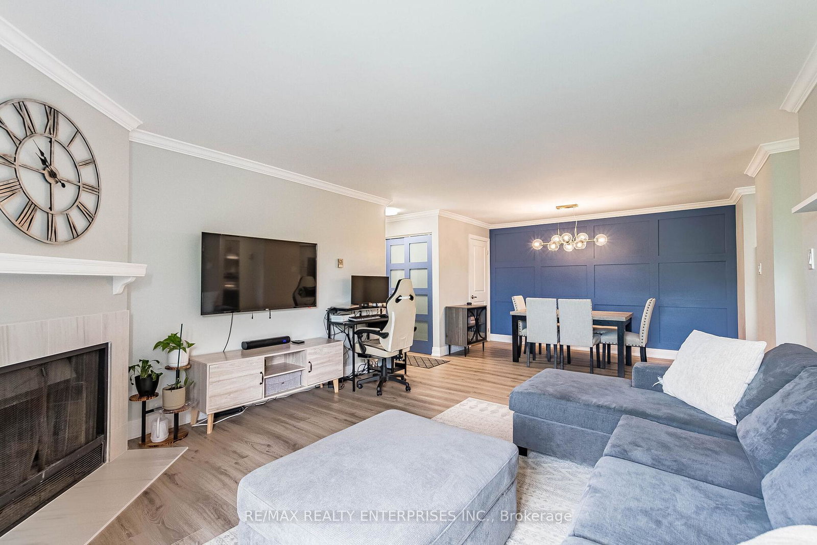 1508-pilgrims-way-oakville-ontario-w13595668