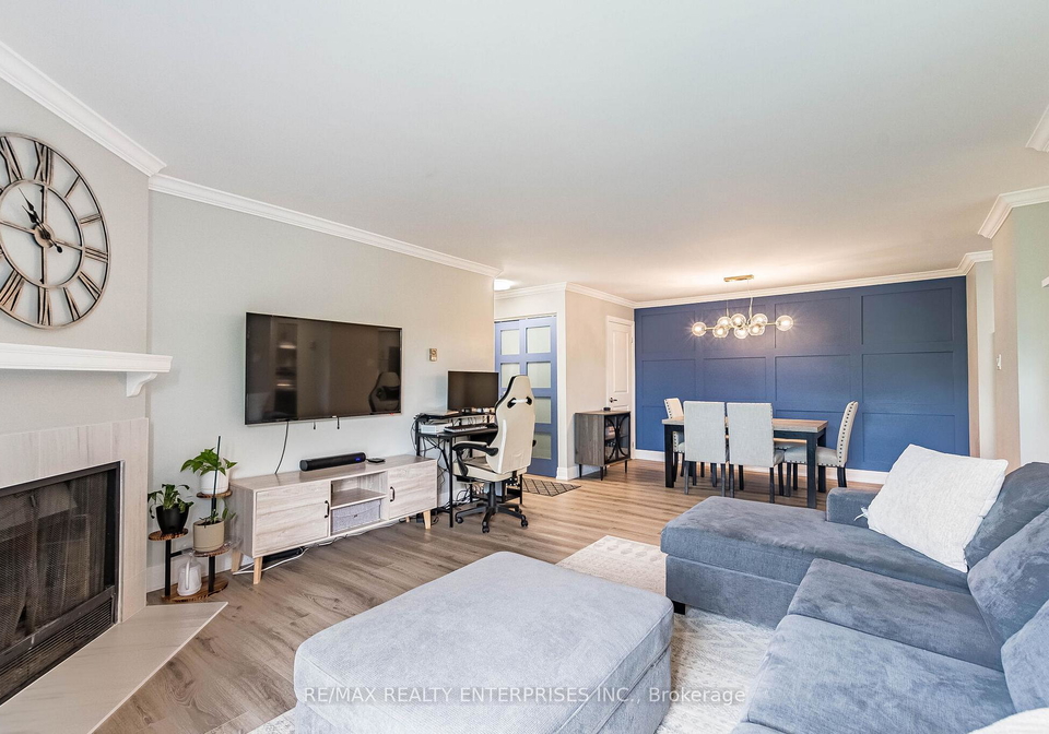 1508-pilgrims-way-oakville-ontario-w13595668