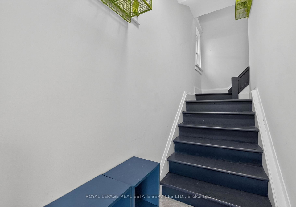 27-st-johns-road-toronto-toronto-ontario-w13595798
