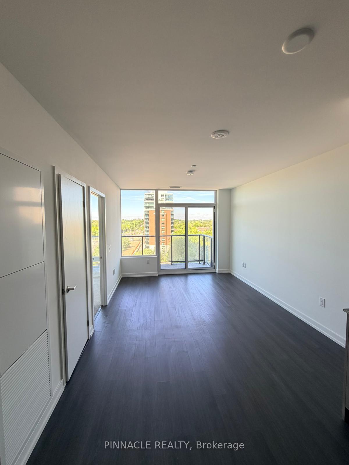 4010-eglinton-avenue-w-toronto-etobicoke-ontario-w13595824