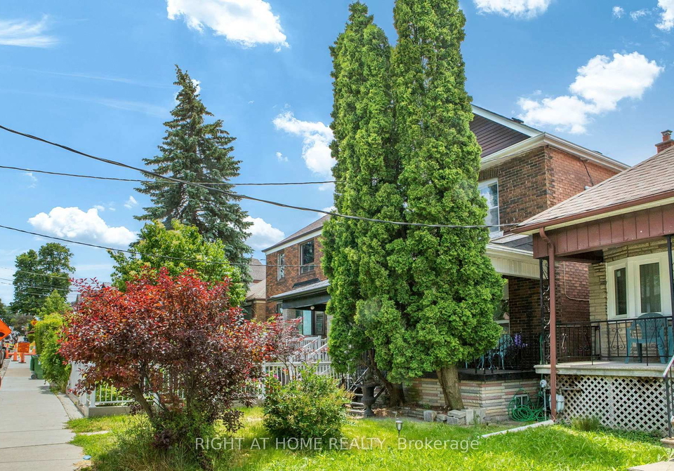 290-mcroberts-avenue-toronto-toronto-ontario-w13596028