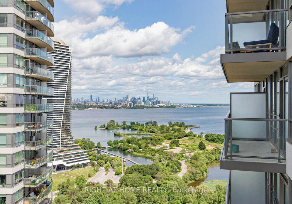 2240-lake-shore-boulevard-w-toronto-etobicoke-ontario-w13596086