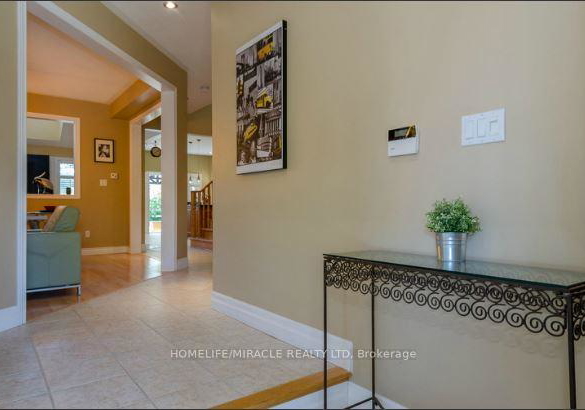 30-masters-green-crescent-brampton-ontario-w13596146