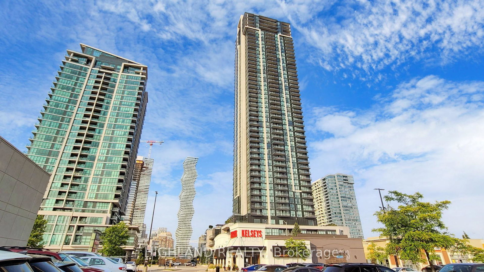 3975-grand-park-drive-mississauga-ontario-w13596156