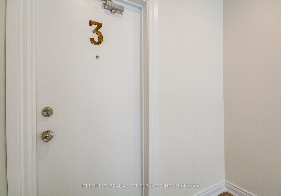 58-burlingame-road-toronto-etobicoke-ontario-w13596336