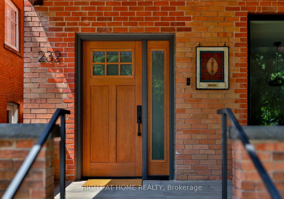 232-willard-avenue-toronto-toronto-ontario-w13596420