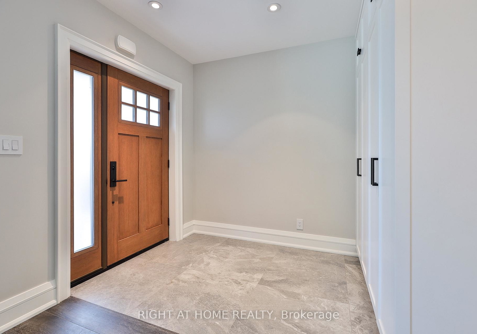 232-willard-avenue-toronto-toronto-ontario-w13596420
