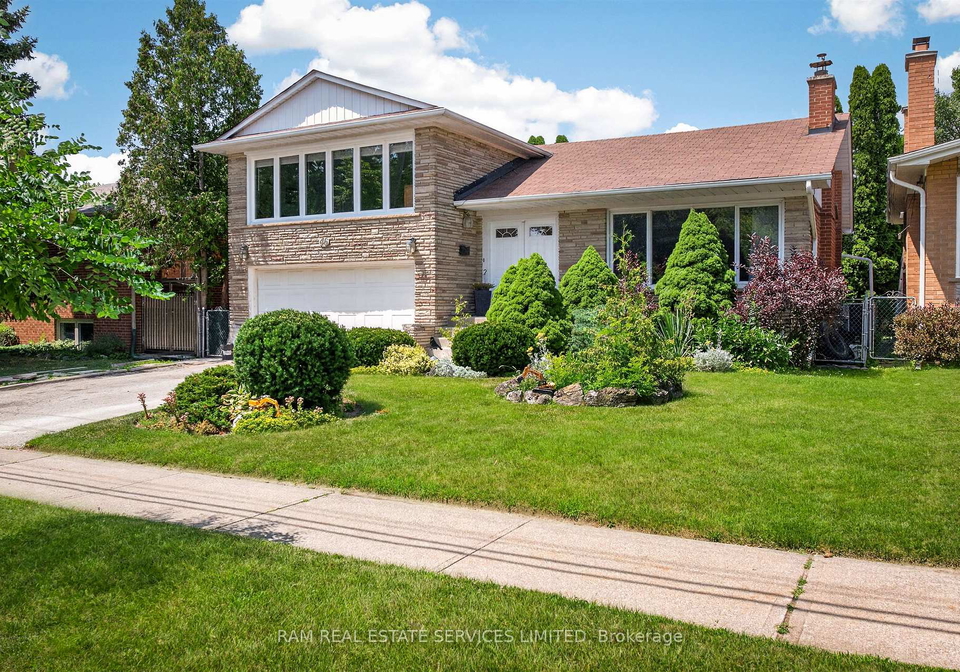 46-summitcrest-drive-toronto-etobicoke-ontario-w13596576