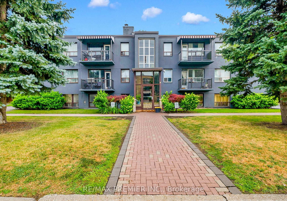 4-hartham-place-toronto-york-ontario-w13596680
