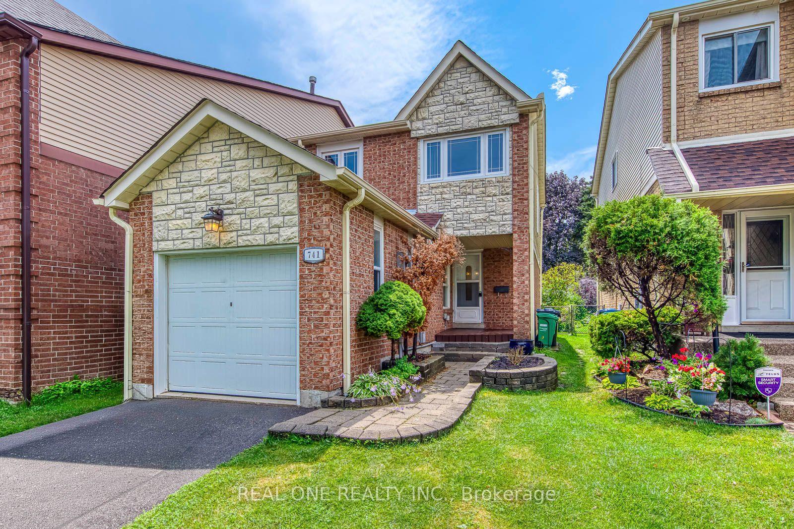 741-queensbridge-drive-mississauga-ontario-w13596718