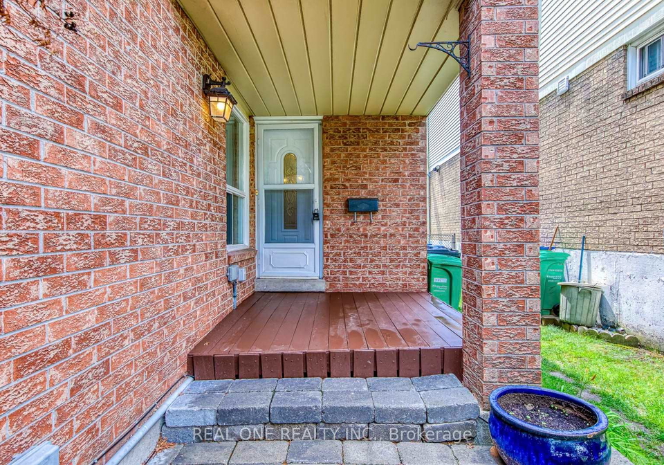 741-queensbridge-drive-mississauga-ontario-w13596718