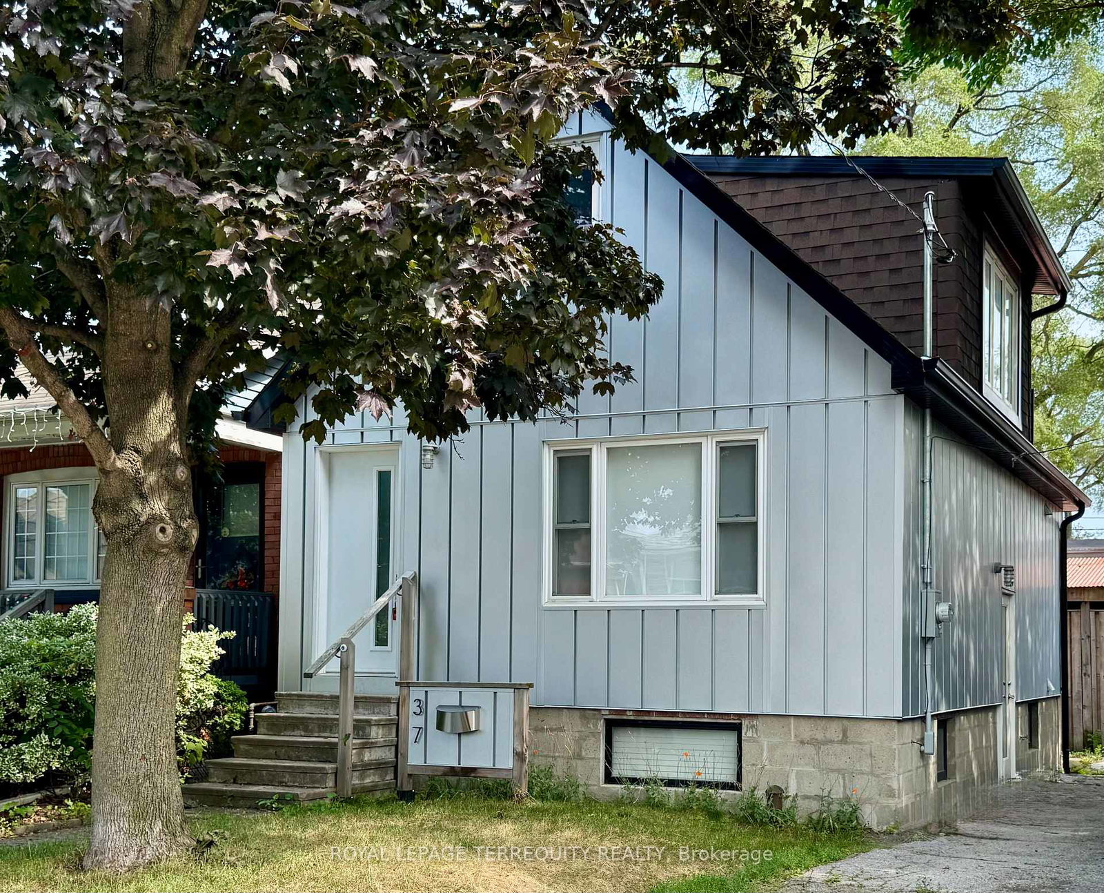 37-white-avenue-toronto-toronto-ontario-w13596726