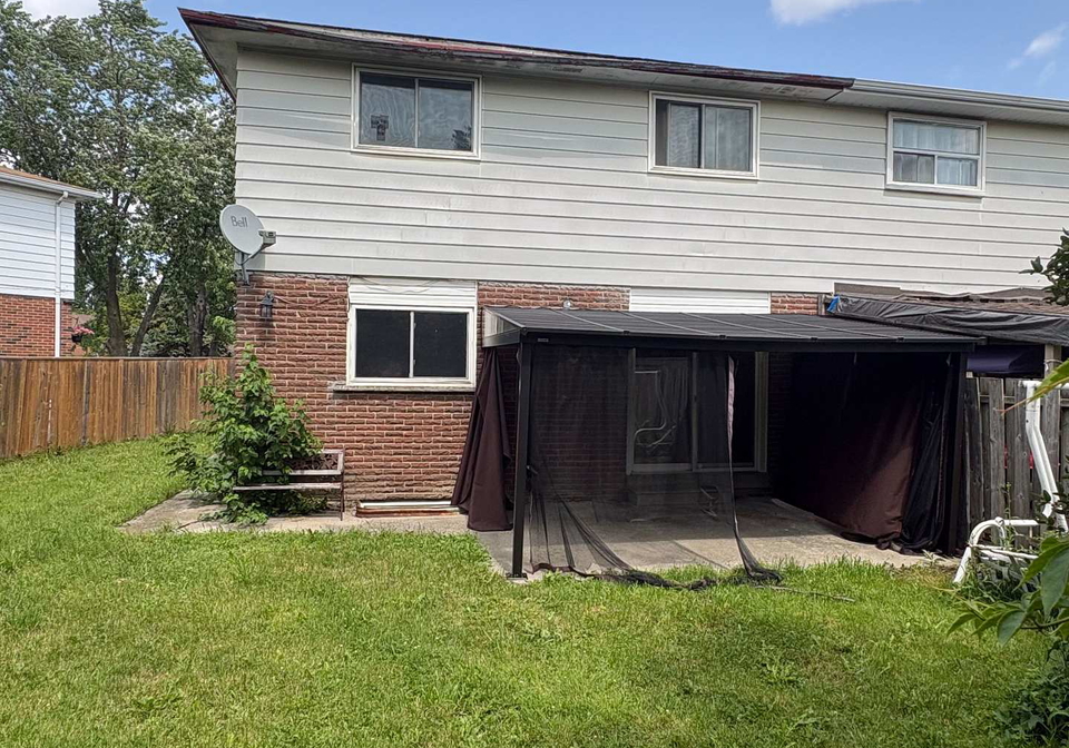 682-eaglemount-crescent-mississauga-ontario-w13596982