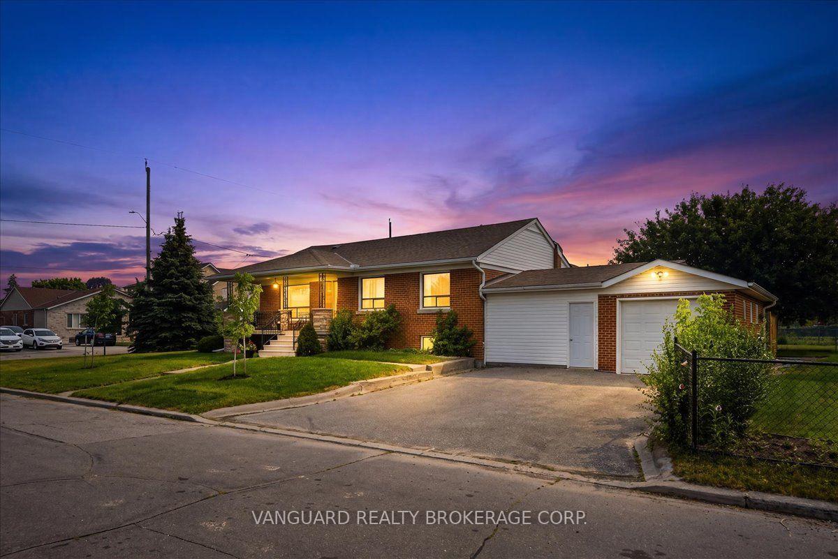 39-camborne-avenue-toronto-york-ontario-w13597018