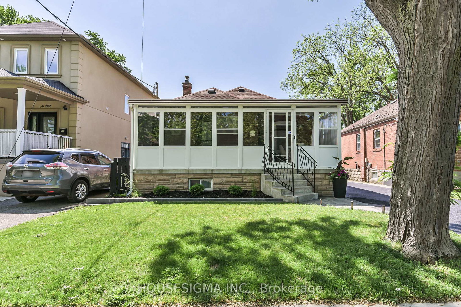 205-william-street-toronto-north-york-ontario-w13597402