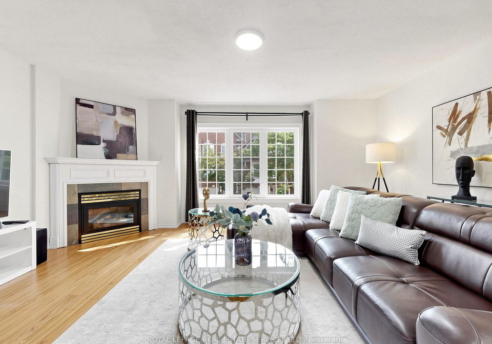 1575-south-parade-court-mississauga-ontario-w13597638