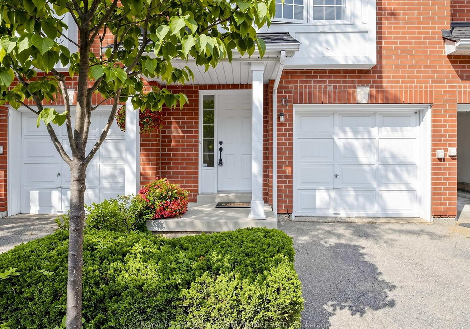 1575-south-parade-court-mississauga-ontario-w13597638