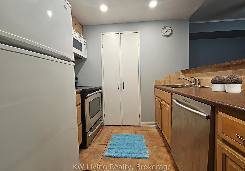 265-enfield-place-mississauga-ontario-w13597716