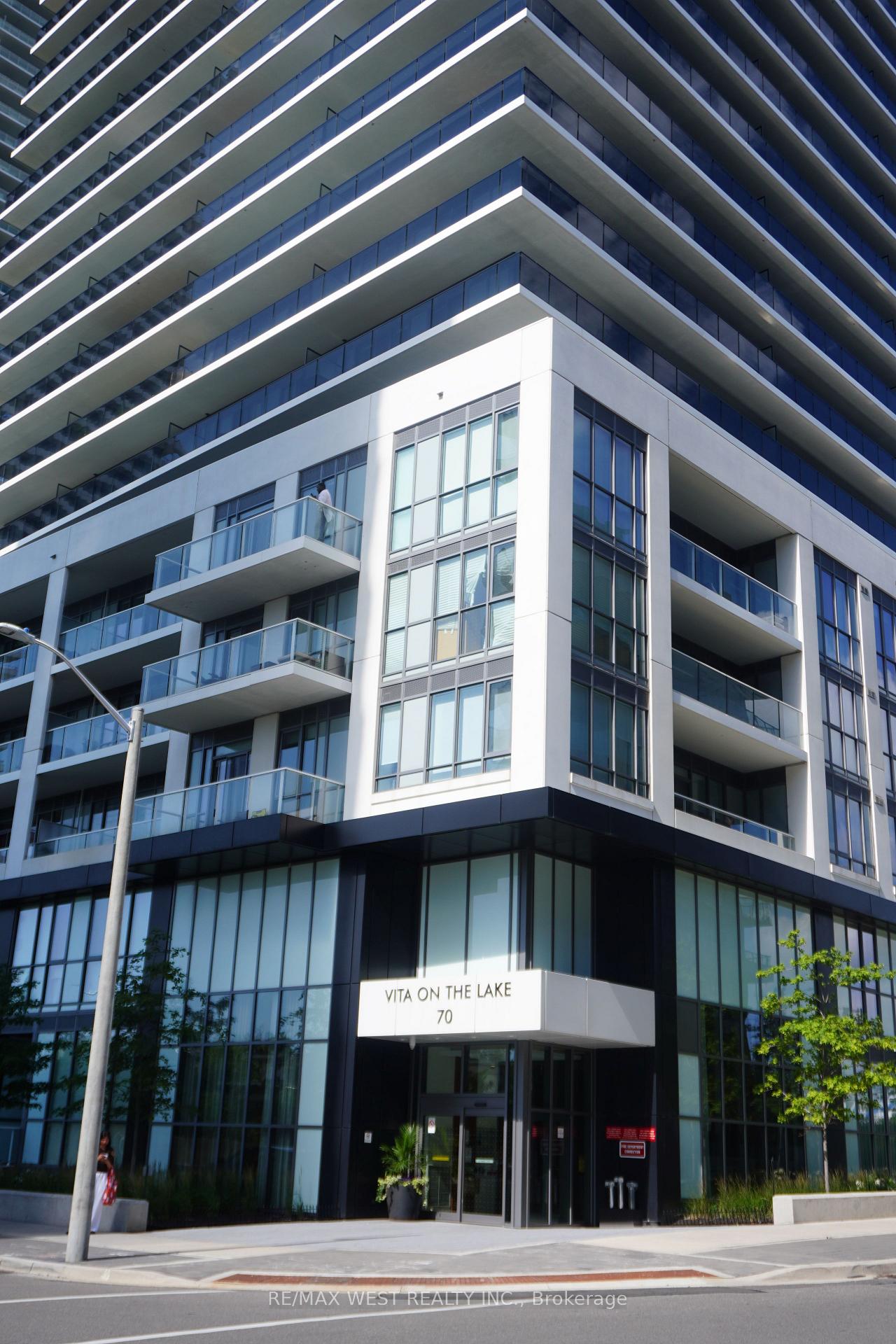 70-annie-craig-drive-toronto-etobicoke-ontario-w13597764