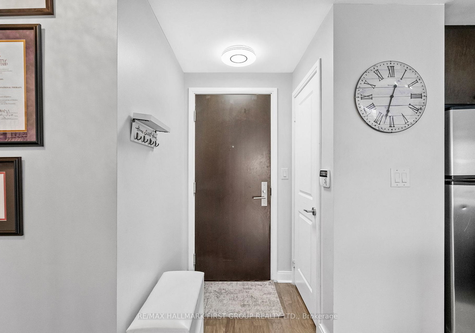 60-absolute-avenue-mississauga-ontario-w13597772