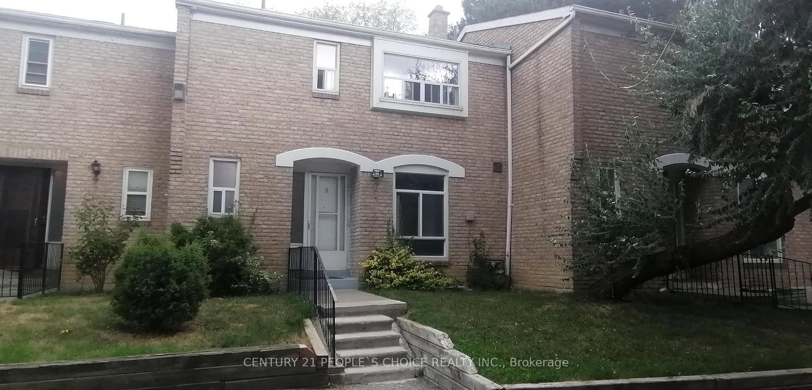 17-gosford-boulevard-toronto-york-ontario-w13597850