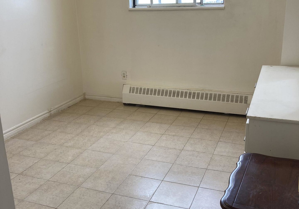 940-caledonia-road-toronto-north-york-ontario-w13598110