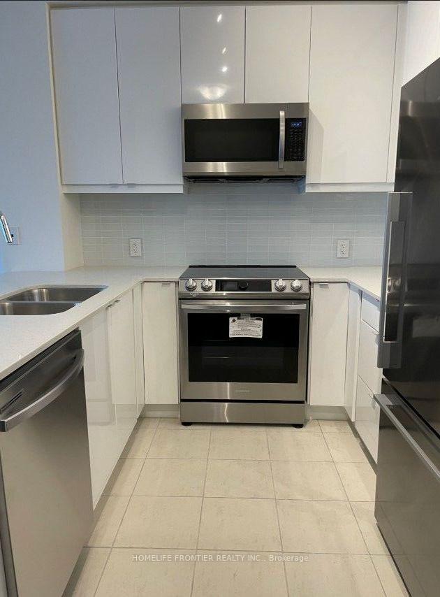 50-nw-thomas-riley-road-toronto-etobicoke-ontario-w13598140