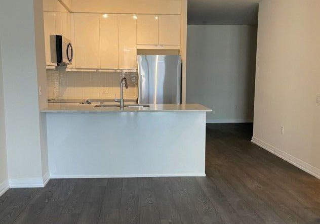 50-nw-thomas-riley-road-toronto-etobicoke-ontario-w13598140