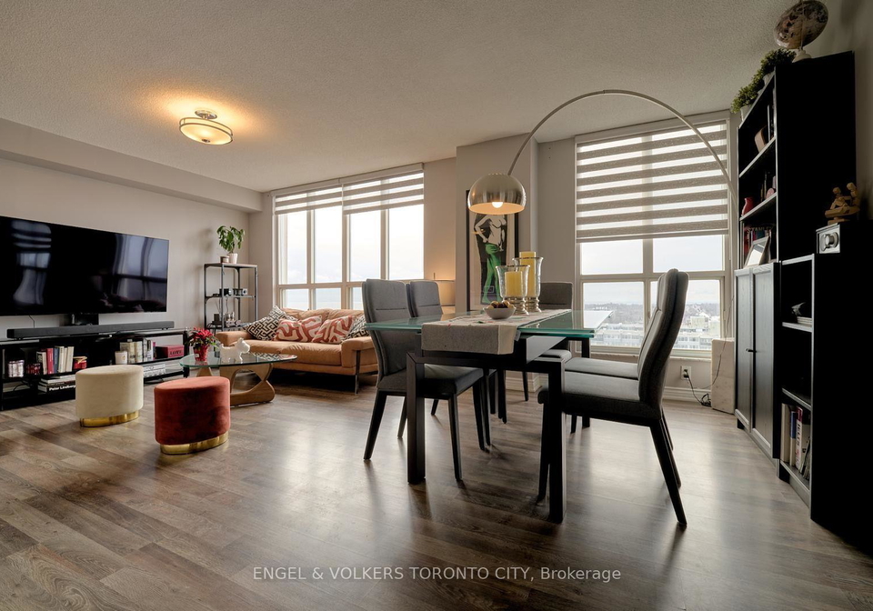 2285-lake-shore-boulevard-w-toronto-etobicoke-ontario-w13598190
