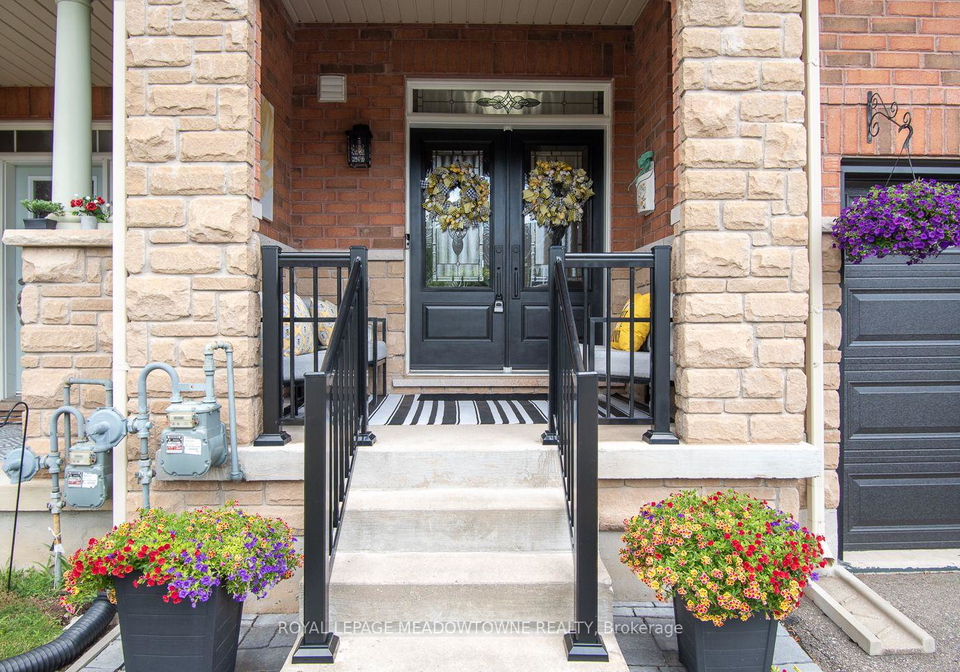 9-mclaughlin-avenue-milton-ontario-w13598468