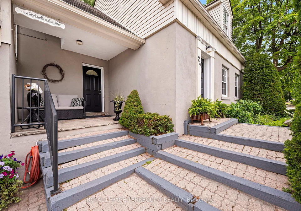 24-rectory-road-toronto-north-york-ontario-w13598514