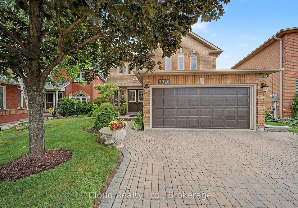 3926-baggins-court-mississauga-ontario-w13598708