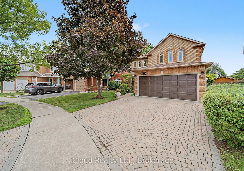 3926-baggins-court-mississauga-ontario-w13598708