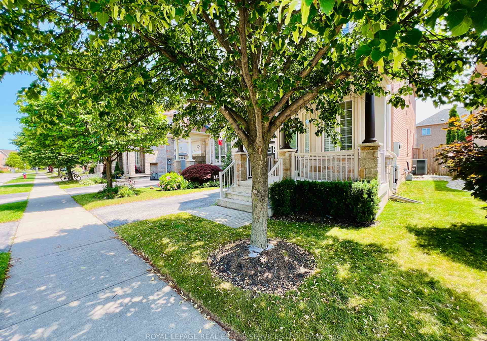3463-whilabout-terrace-oakville-ontario-w13598728