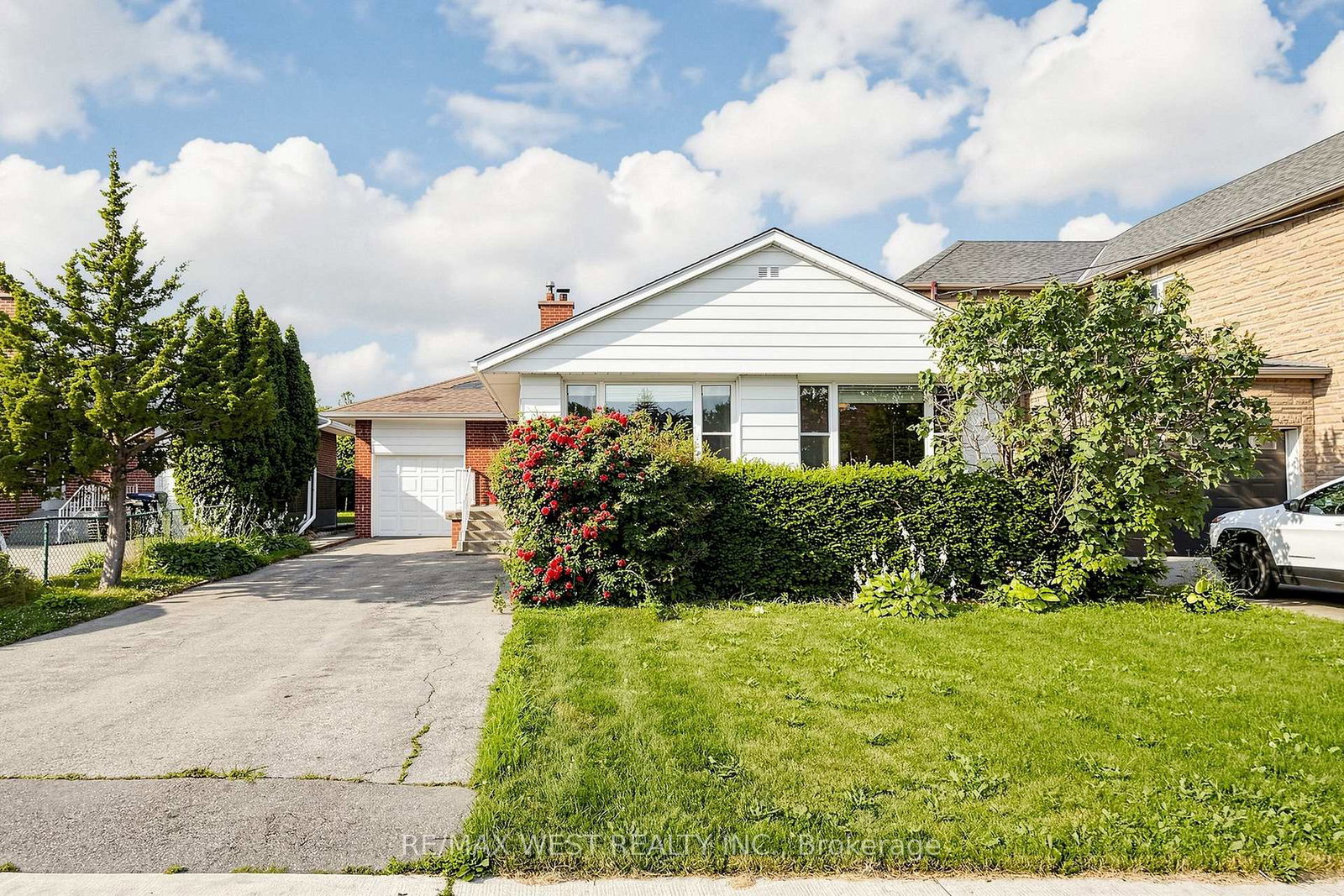 32-allonsius-drive-toronto-etobicoke-ontario-w13598786
