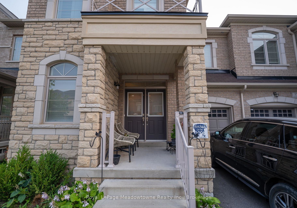 1528-chretien-street-milton-ontario-w13598818