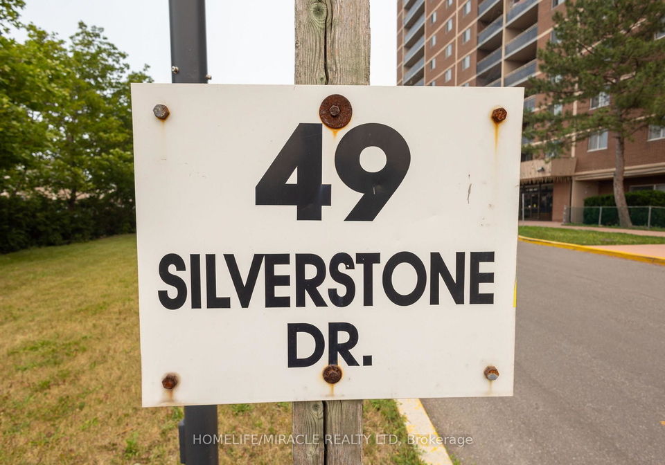 49-silverstone-drive-toronto-etobicoke-ontario-w13598900