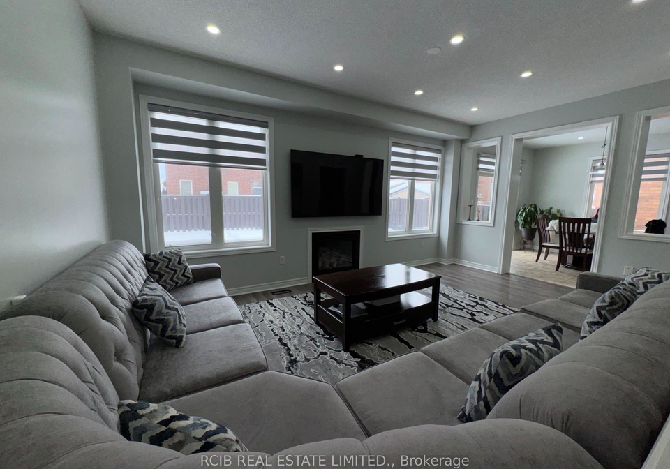 10-whitepoppy-drive-brampton-ontario-w13598928