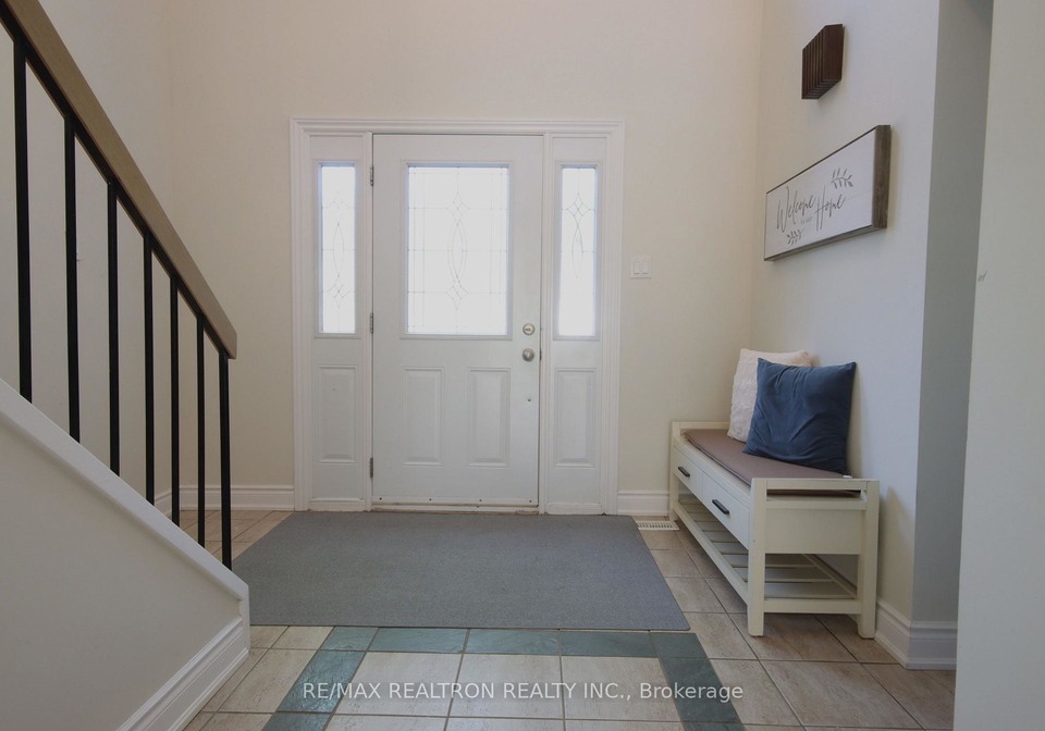 4272-gayling-gardens-mississauga-ontario-w13599016