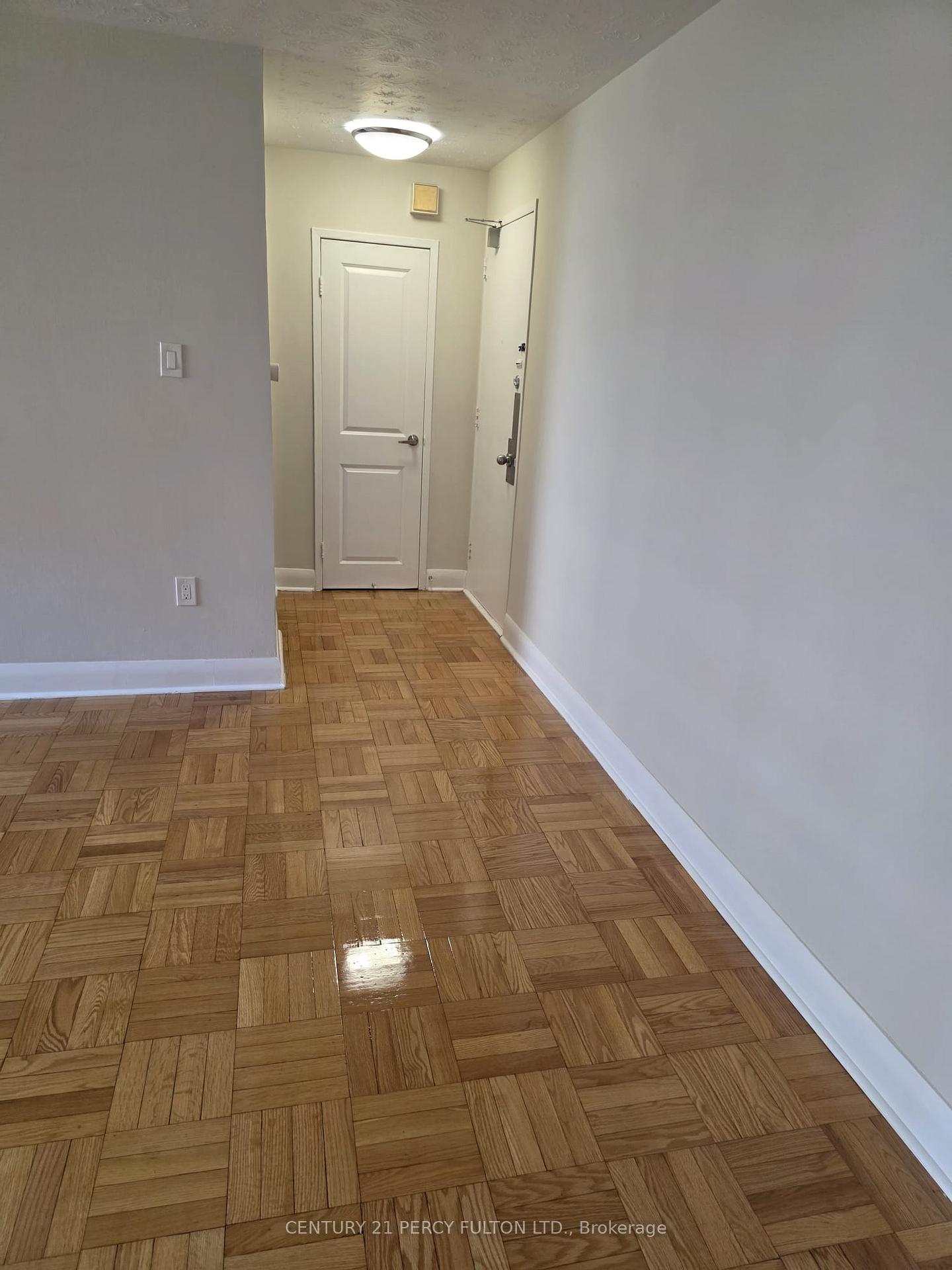 1305-wilson-avenue-toronto-york-ontario-w13599248