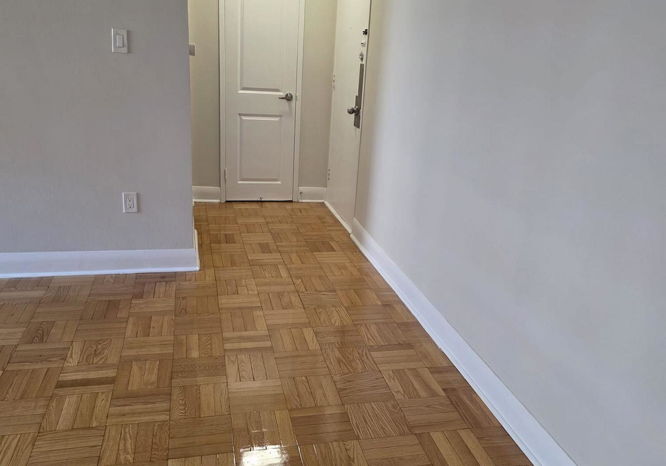 1305-wilson-avenue-toronto-york-ontario-w13599248