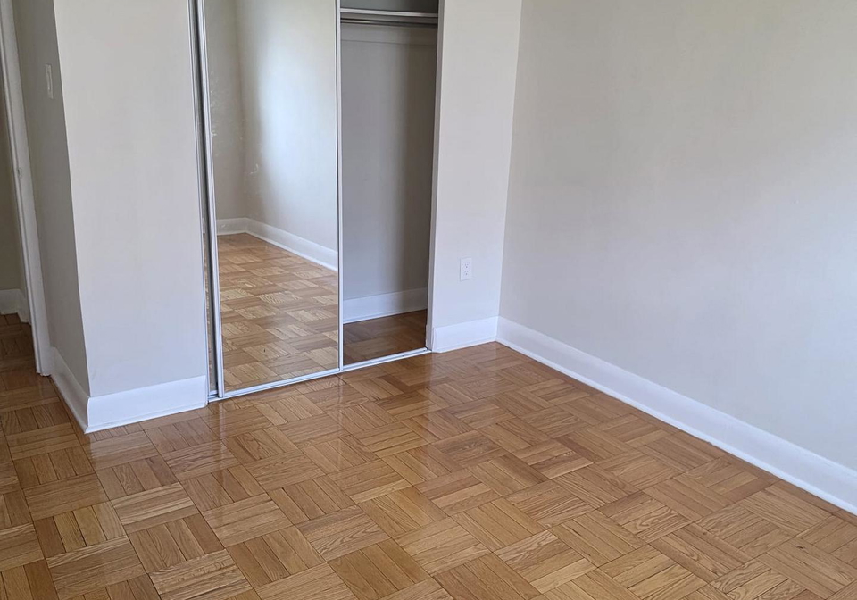 1305-wilson-avenue-toronto-york-ontario-w13599248