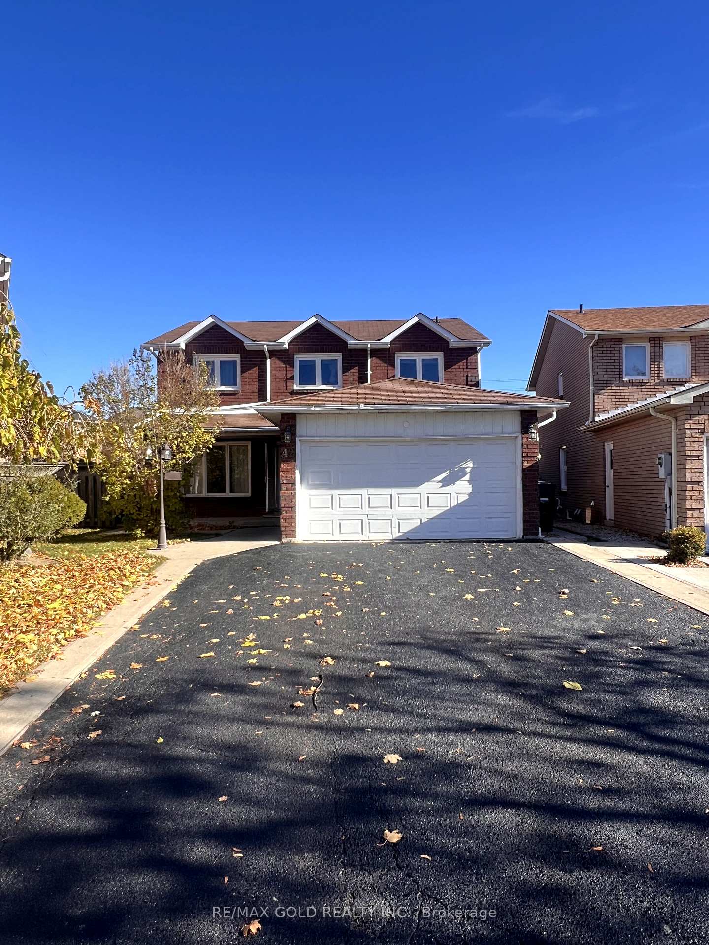 42-toba-crescent-brampton-ontario-w13599256