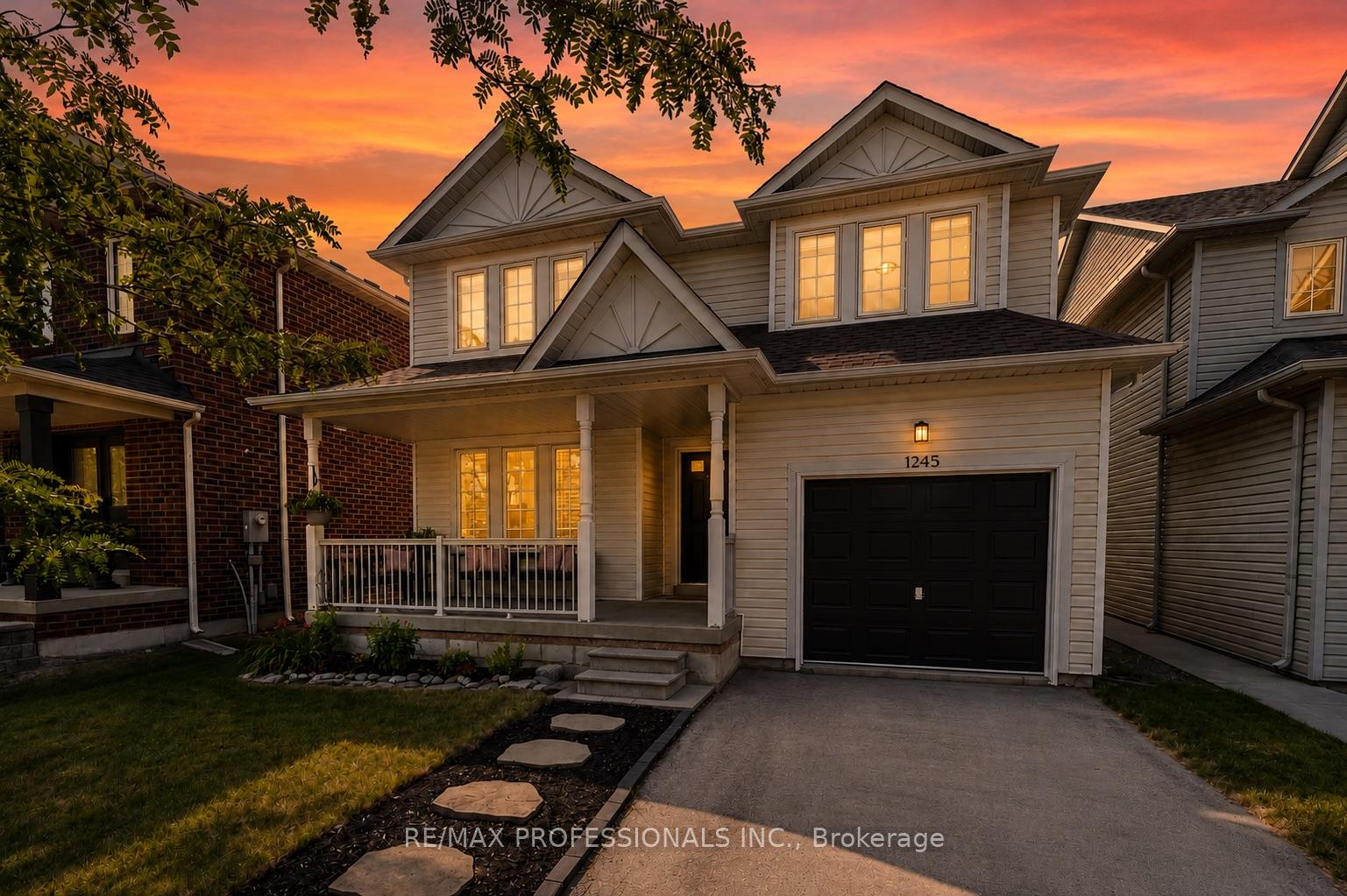 1245-newell-street-milton-ontario-w13599510