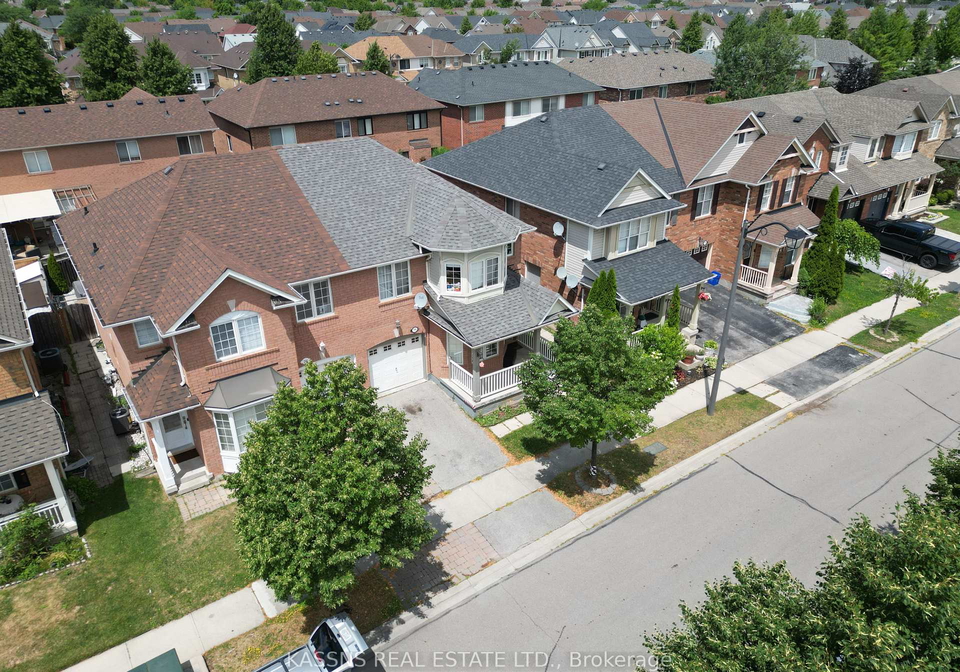 718-irving-terrace-milton-ontario-w13599652