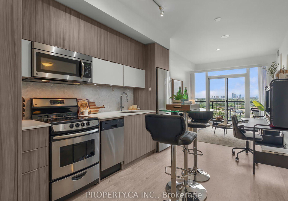 56-annie-craig-drive-toronto-etobicoke-ontario-w13599760