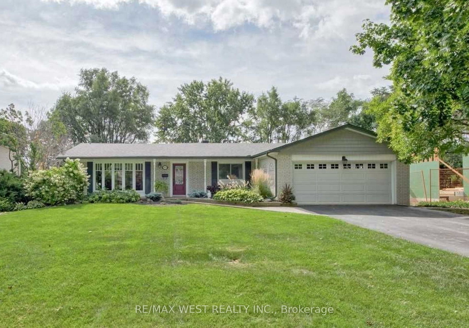 1566-venetia-drive-oakville-ontario-w13599772