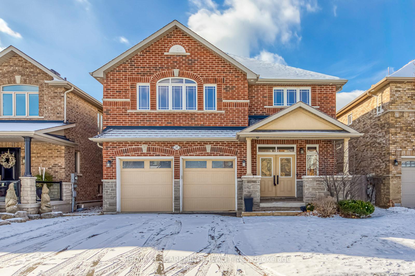 2492-chaplin-road-oakville-ontario-w13599864